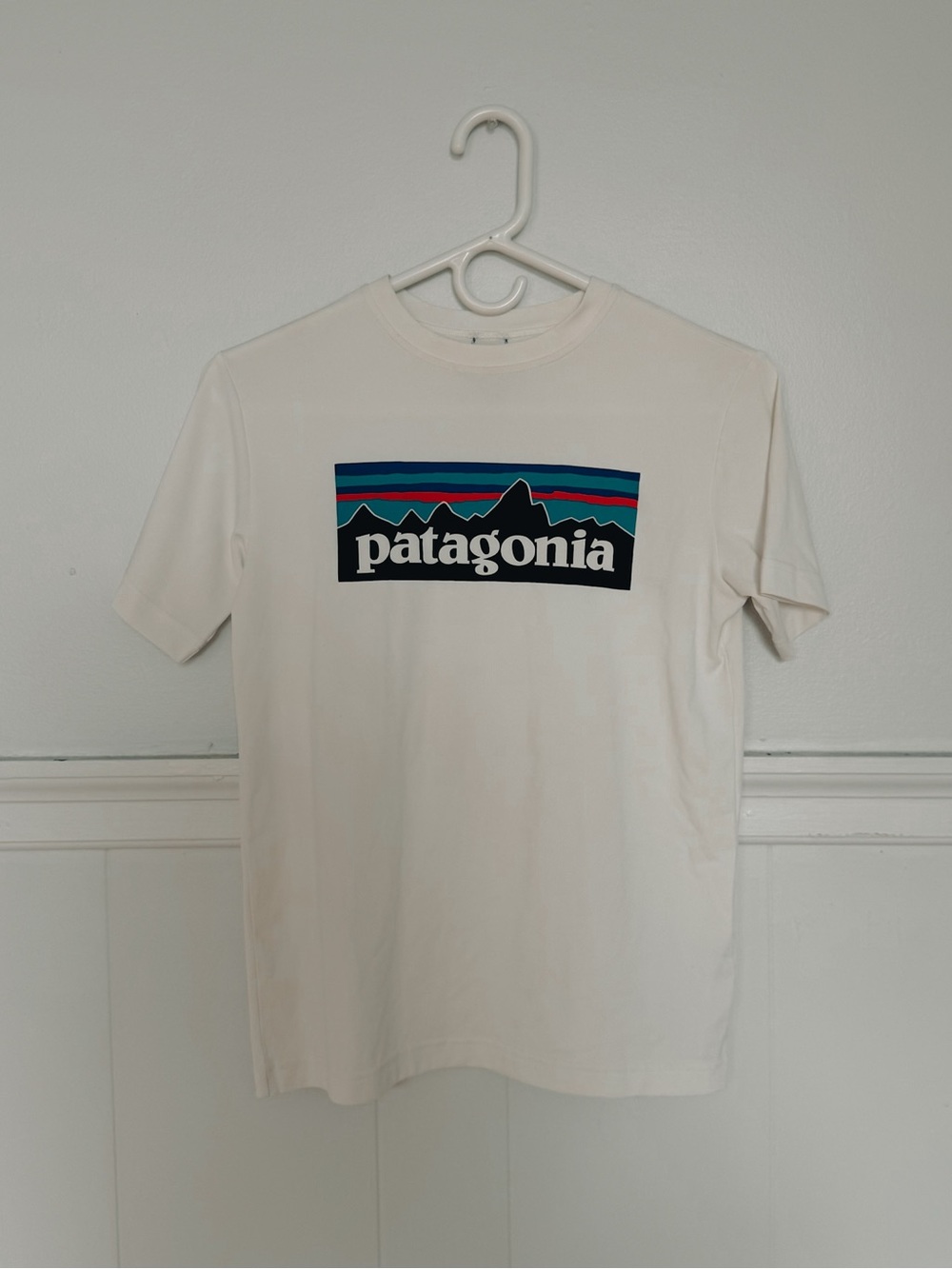 Patagonia Youth Silk-weight rashguard